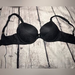 Victoria’s Secret Black Bra 32D